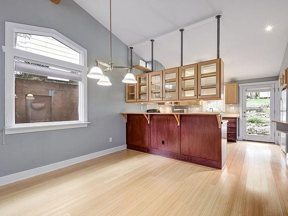 5th image of 2117A Rabb Rd