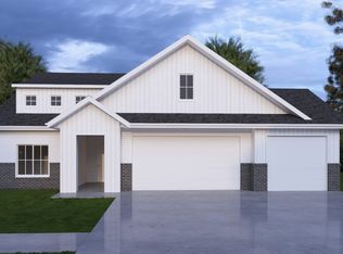 3636 Decorah Way S, Fargo, ND 58104