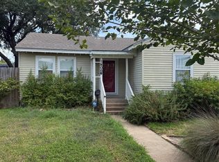 1406 Kirwin St, Galveston, TX 77551