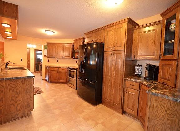 5th image of 2504 Colony Dr