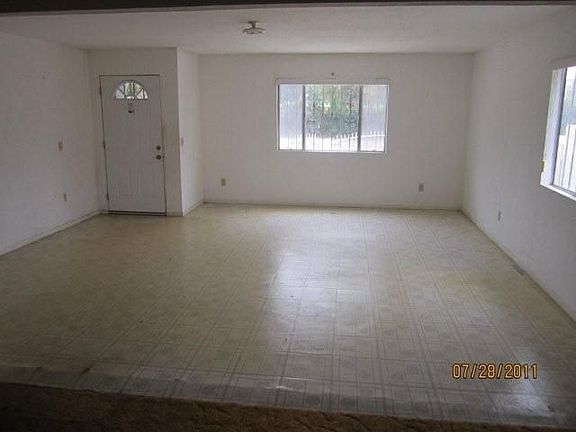 3rd image of 2726 D Ave