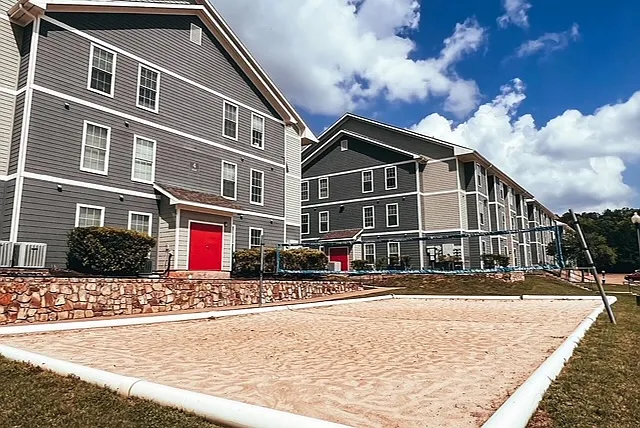 The Encore at Sam Houston - Student Living Priced Per Room — Photo 18