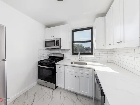 88-10 34th Avenue image 4 of 9