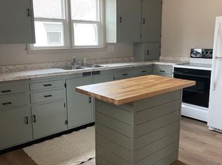 912 6th St, Brookings, SD 57006