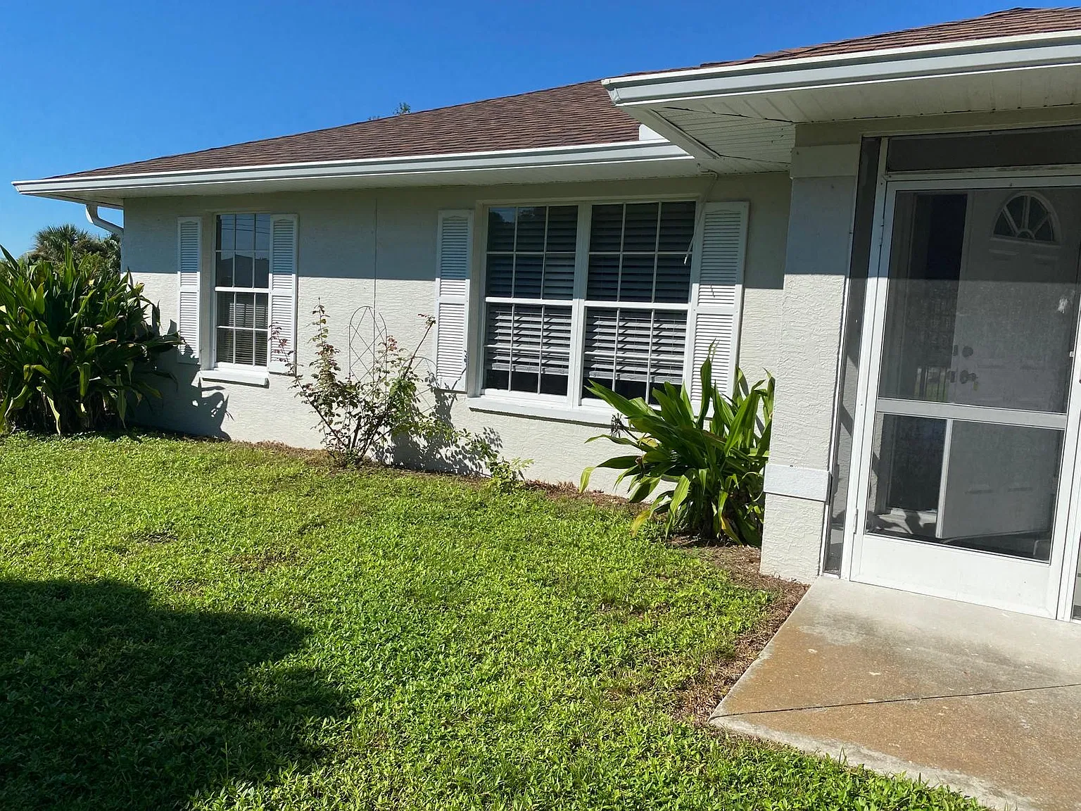 3 bed, 1170 sqft, $1,600 — Photo 2