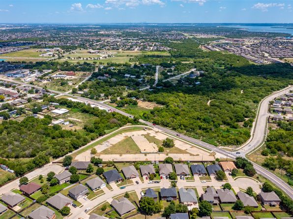 805 Mansfield Webb Rd, Arlington, TX 76002