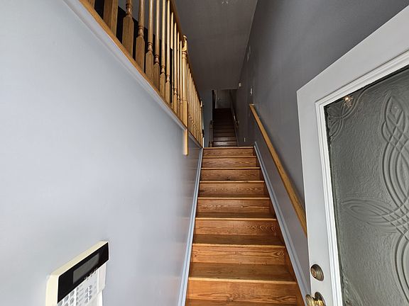 2nd image of 5 Daniella Ct #2