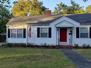 404 Columbus Dr, Savannah, GA 31405