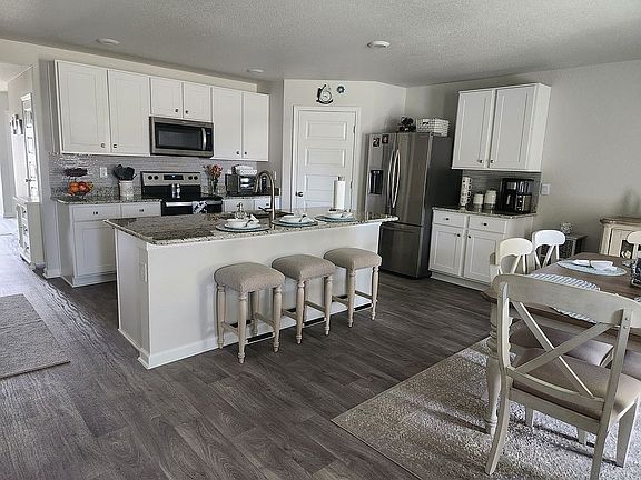 Kitchen/Dining