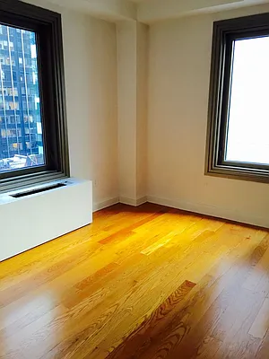 Rented by Manhattan Skyline | media 7