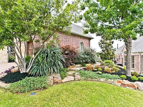 4th image of 616 Denton Creek Dr