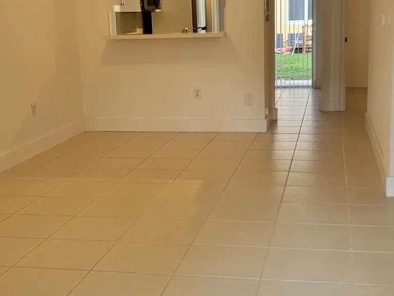 970 NE 34th Ave #103 — Photo 13