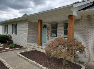 Lynn Creek Rd, Lavalette, WV 25535