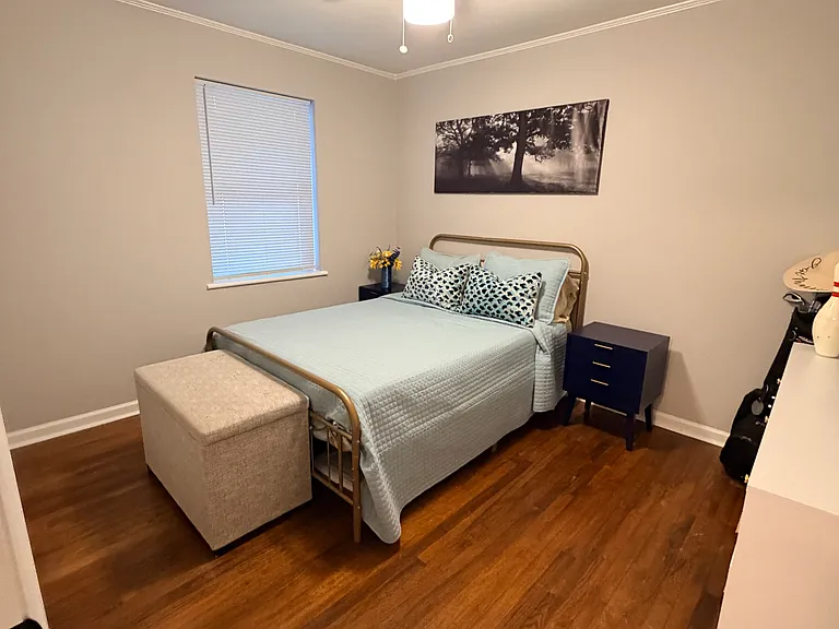 533 E Woodlawn Rd — Photo 11
