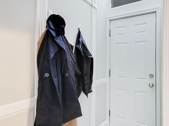 5th image of 2022 N Sheffield Ave APT 1F
