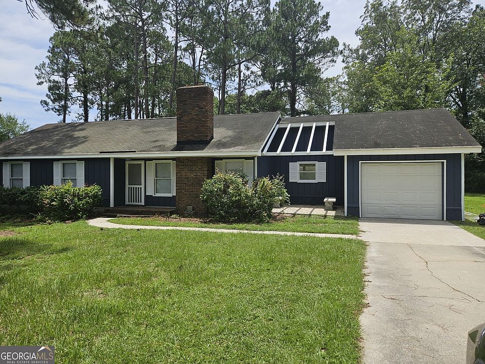 1st image of 220 Courtney Way