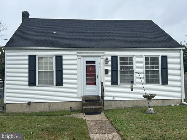 206 Olga Rd, Wilmington, DE 19805
