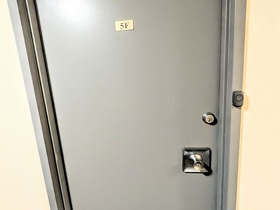 3rd image of 4822 Ocean Blvd APT 5F