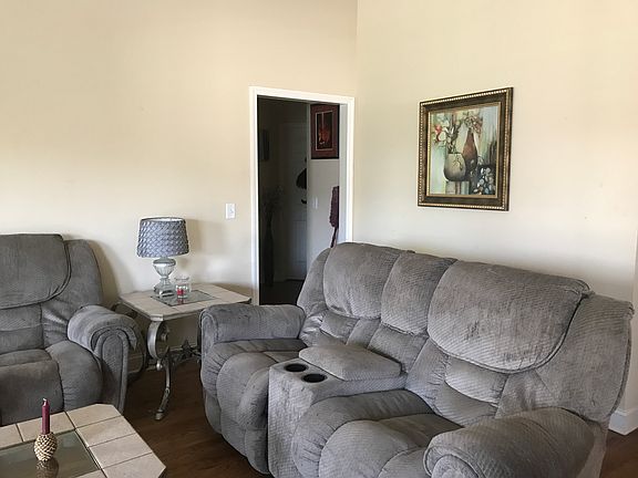3rd image of 8189 Kaitlin Ln
