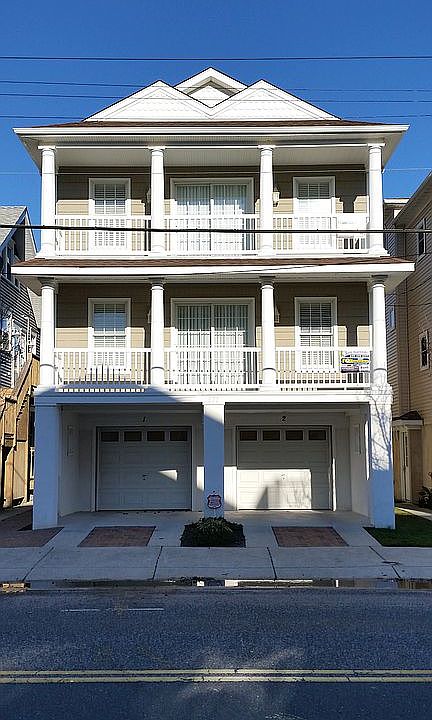 2nd image of 629-31 10th St