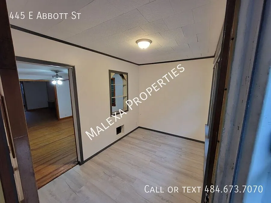 2 bed, 1.5 bath, $950 — Photo 4