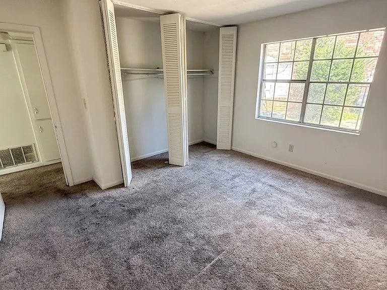 2220 Ticknor Dr #9 — Photo 9