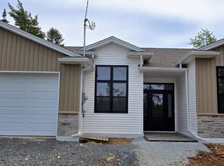 124 Parish St, Fall River, NS B2T0W9