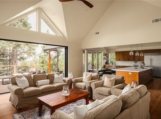 26910 Everest Rd, Lake Arrowhead, CA 92352