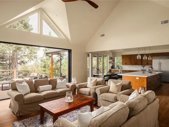 26910 Everest Rd, Lake Arrowhead, CA 92352