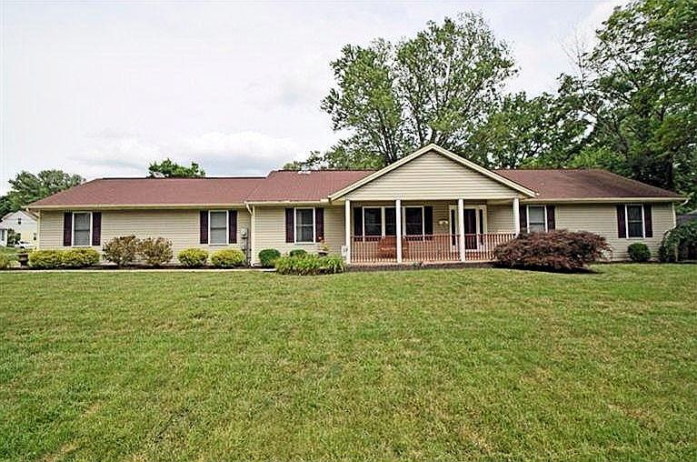 1st image of 6401 Evelyn Dr