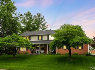 240 Sundew Dr, Belleville, IL 62221