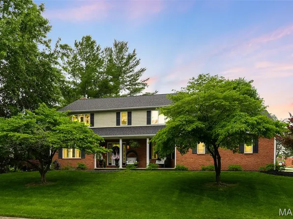 240 Sundew Dr, Belleville, IL 62221