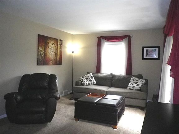 4th image of 3119 Woodland Pl