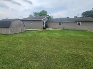 70165 Beach Dr, Edwardsburg, MI 49112