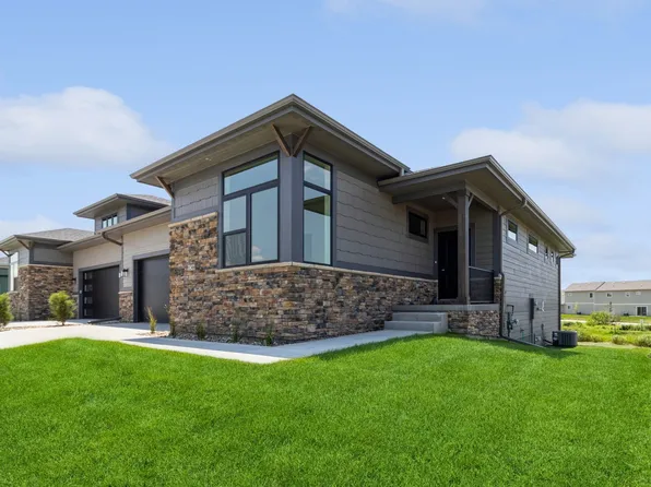 136 NW Sunrise Dr, Waukee, IA 50263