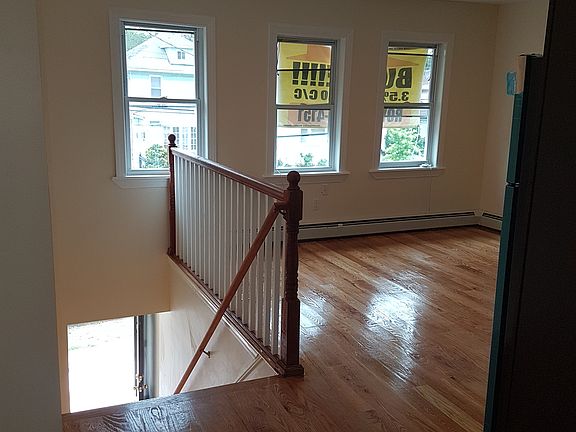 2nd image of 4436 Hill Ave