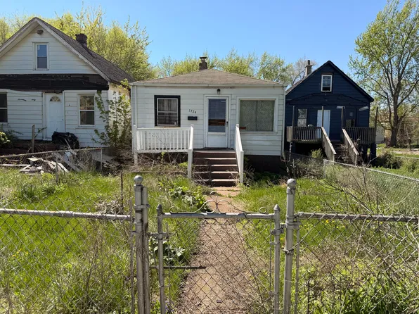1724 Fillmore St, Gary, IN 46407