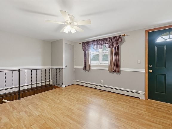 4th image of 109 Greenwood Pl