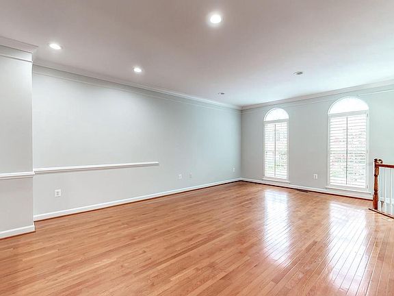 4th image of 11618 Park Vista Blvd