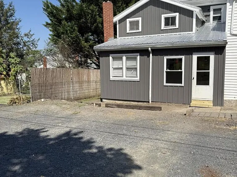 19 N 5th St — Photo 23