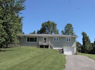 13242 Lakeview Dr, Creal Springs, IL 62922