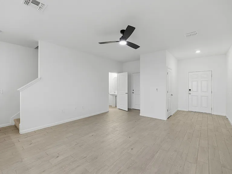 3491 SE 37th Ct — Photo 5