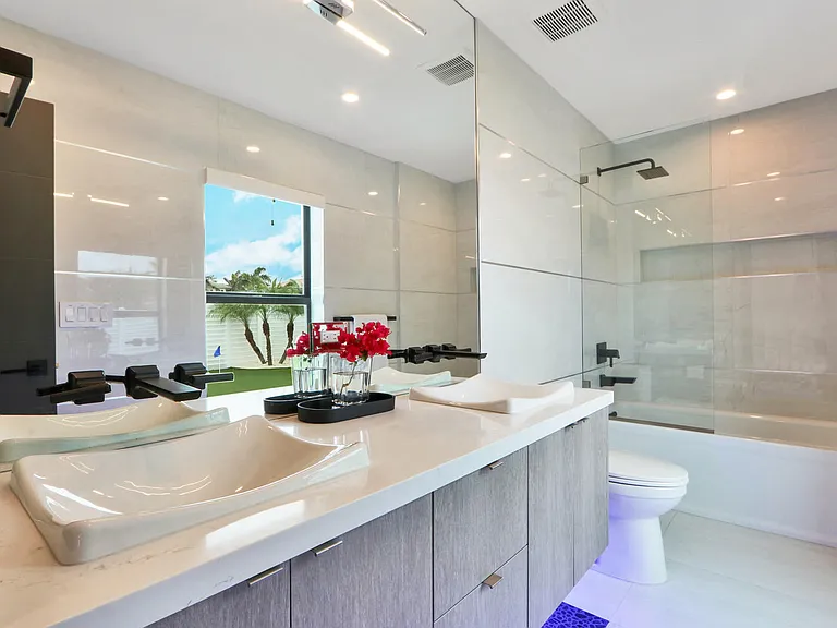 441 S Lyra Cir — Photo 47