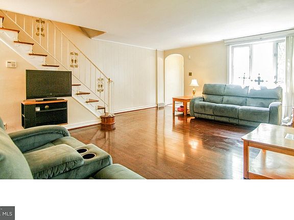 4th image of 6507 Ogontz Ave