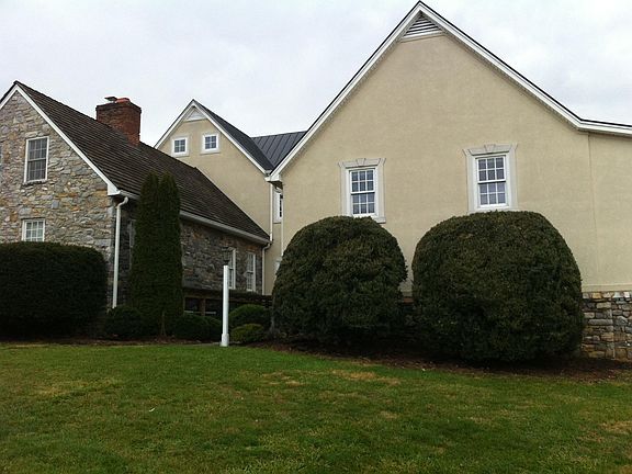 2nd image of 268 Hill And Dale Ln