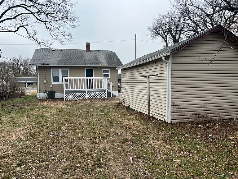 3110 W Maple St — Photo 9