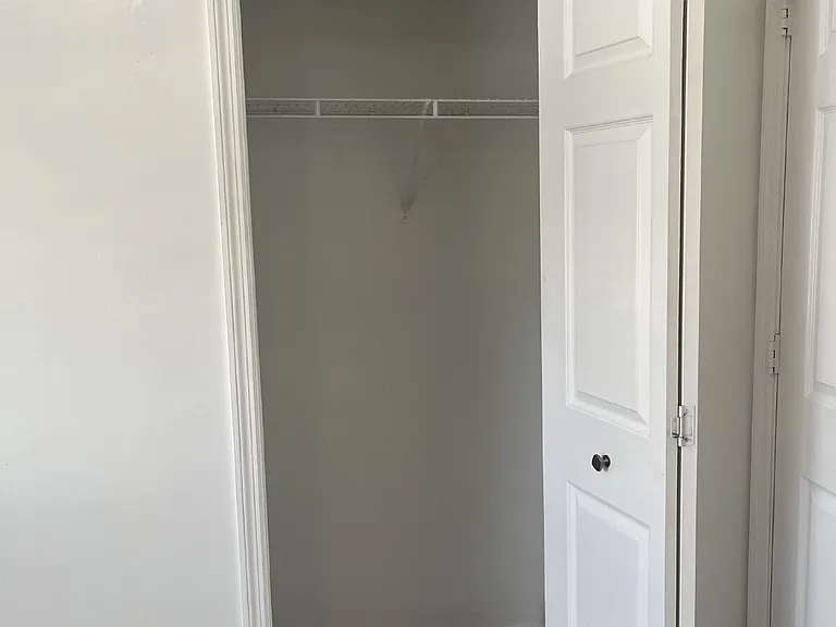215 Derek Ct — Photo 11