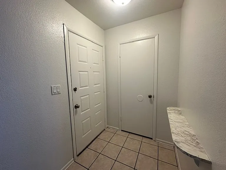 4608 W Maryland Ave #113 — Photo 8