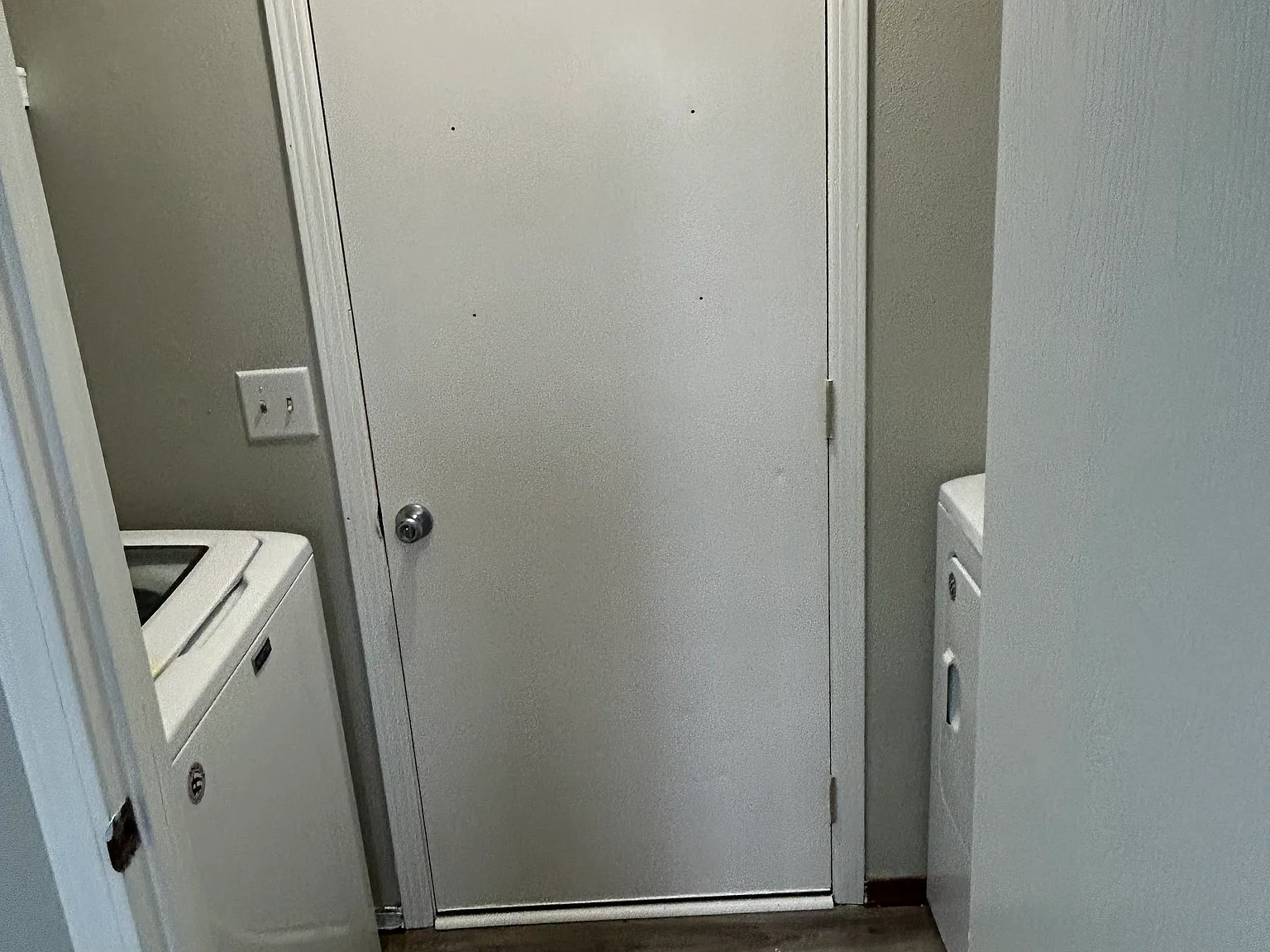 214 N College Ave — Photo 4