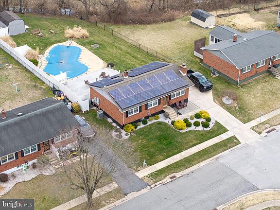 2nd image of 138 Reybold Dr